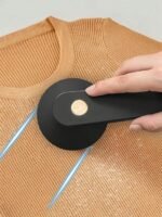 Electric Fabric Defuzzer Lint Remover with 6 Blade Sweater Fuzz Shaver USB Rechargeable - Image 3